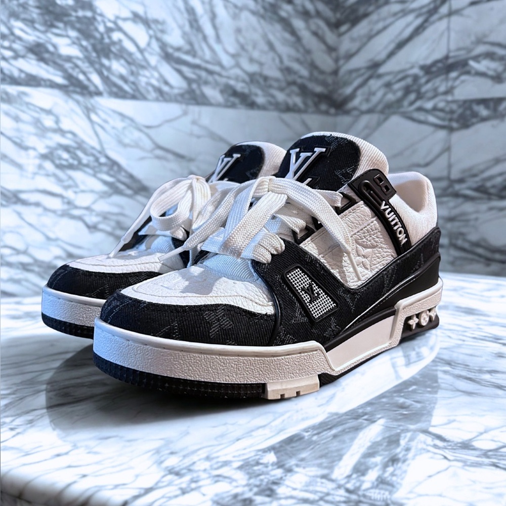 Louis Vuitton Monogram Trainer Sneakers 36 w/ COA